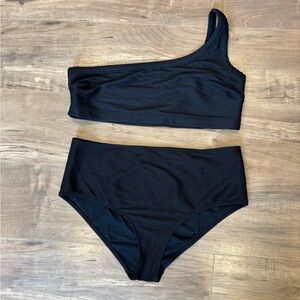 Old Navy 2 piece one shoulder bikini set Size 2x